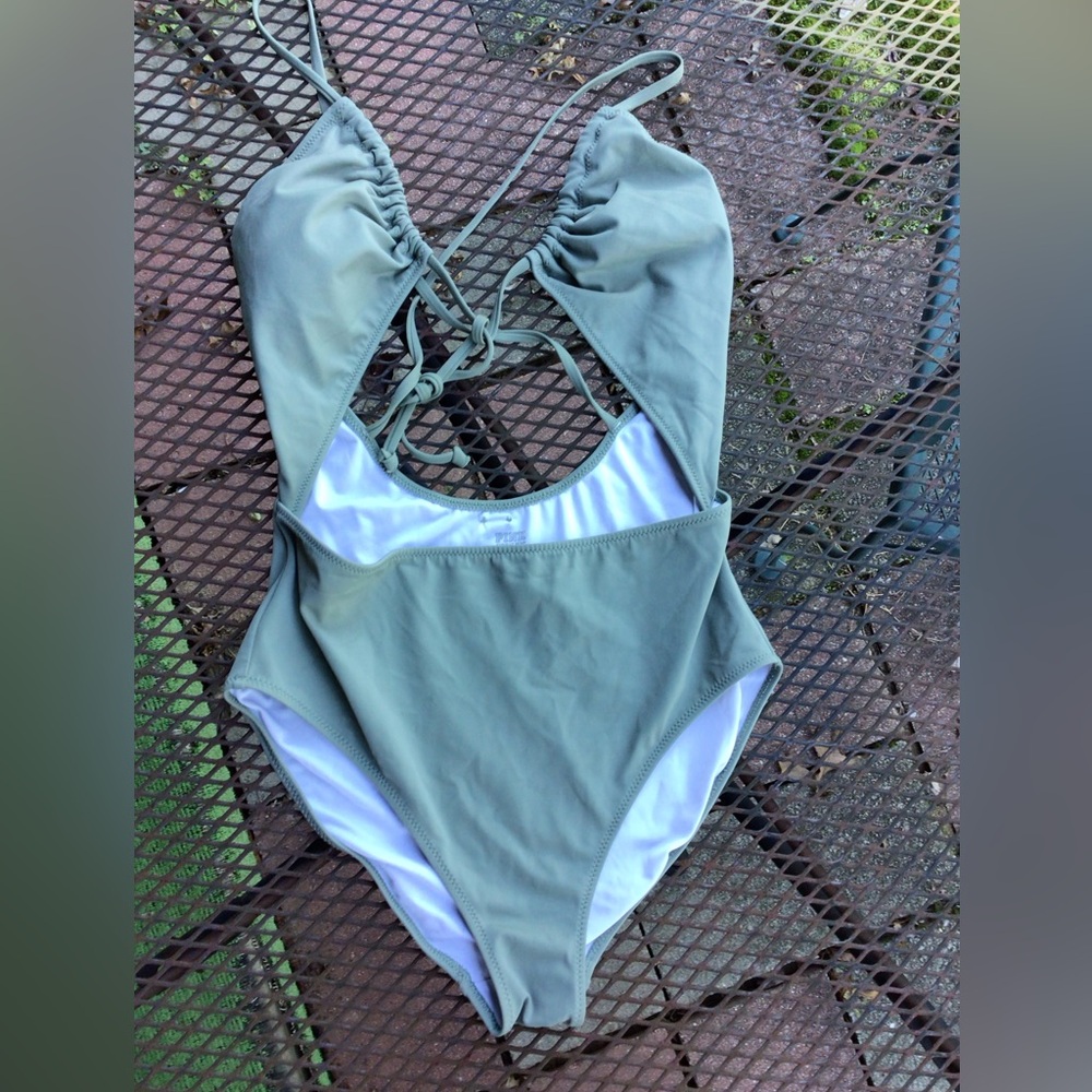 PINK by Victoria’s Secret One-Piece Swimsuit Size M
